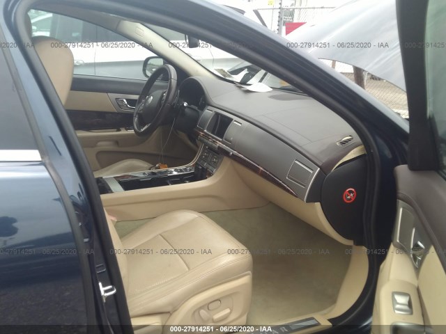 Photo 4 VIN: SAJWA0GB8BLS08144 - JAGUAR XF 