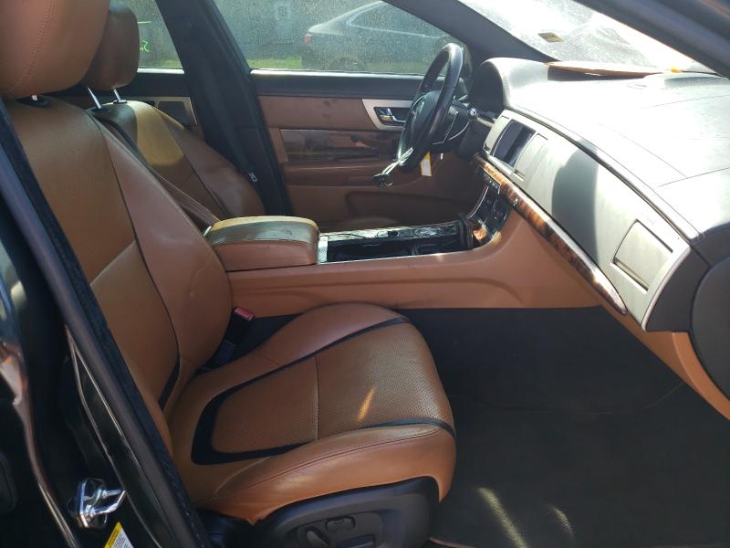 Photo 4 VIN: SAJWA0HB3CLS39995 - JAGUAR XF PORTFOL 