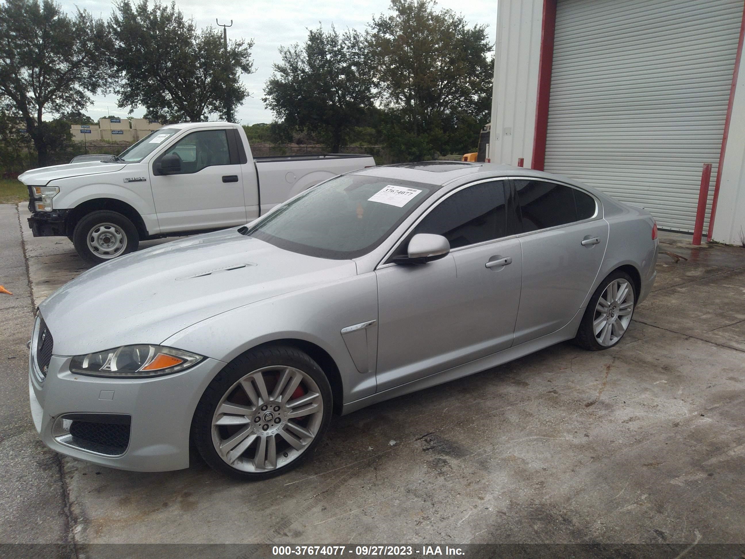 Photo 1 VIN: SAJWA0JC2CMS41945 - JAGUAR XF 