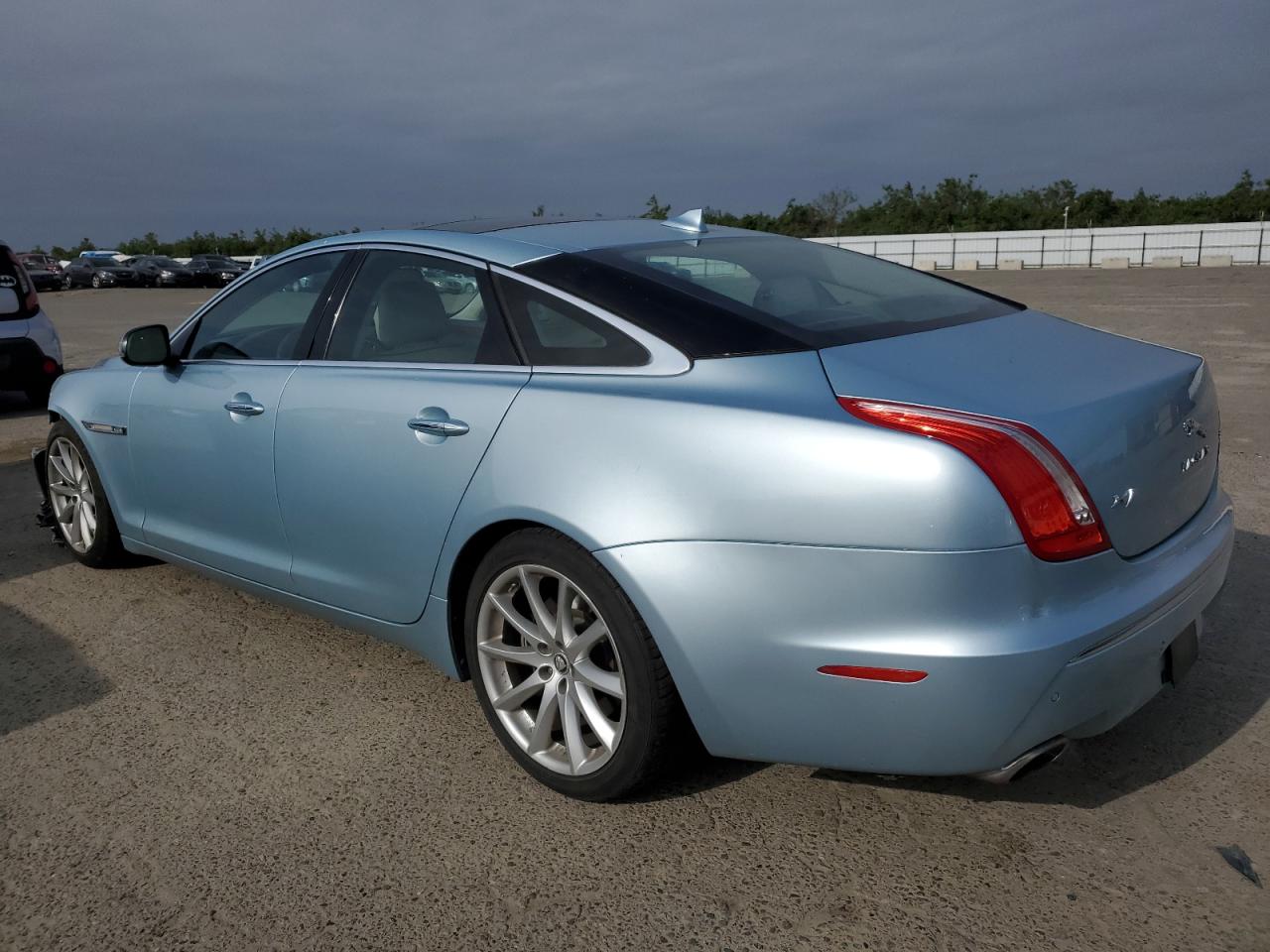 Photo 1 VIN: SAJWA1C73D8V42658 - JAGUAR XJ 