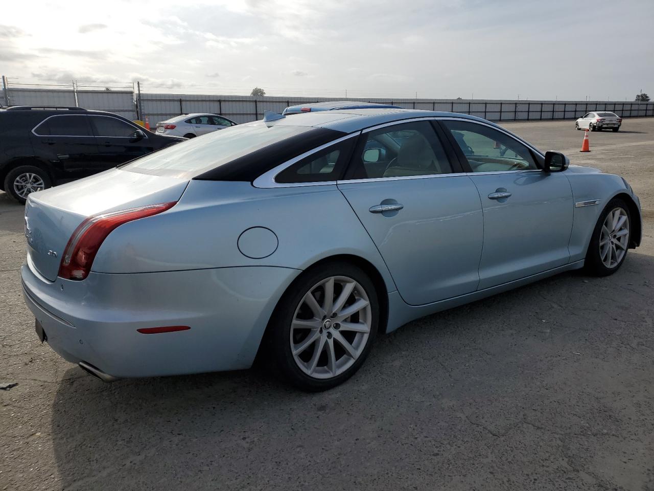 Photo 2 VIN: SAJWA1C73D8V42658 - JAGUAR XJ 