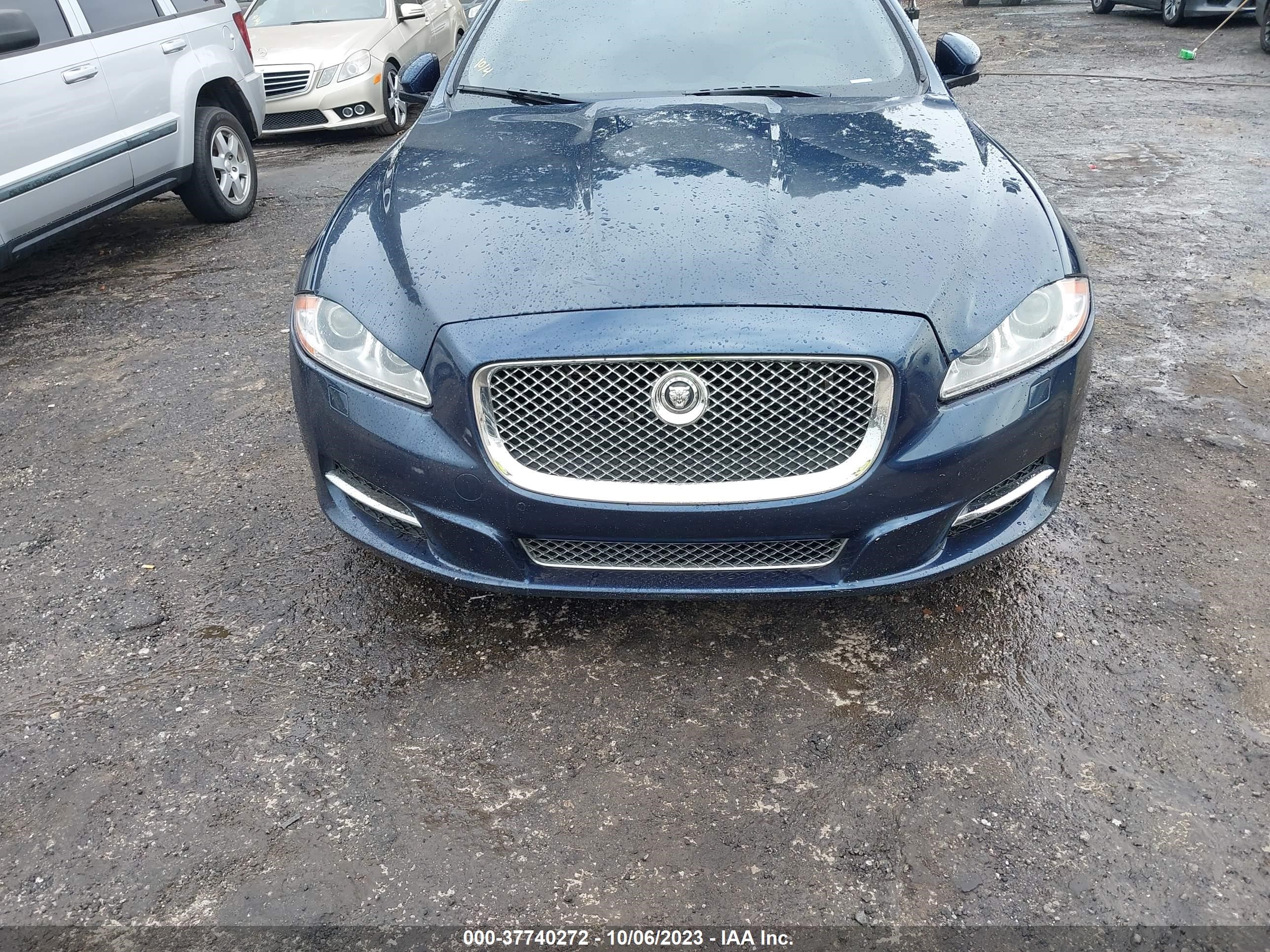 Photo 5 VIN: SAJWA1C74D8V39848 - JAGUAR XJ 