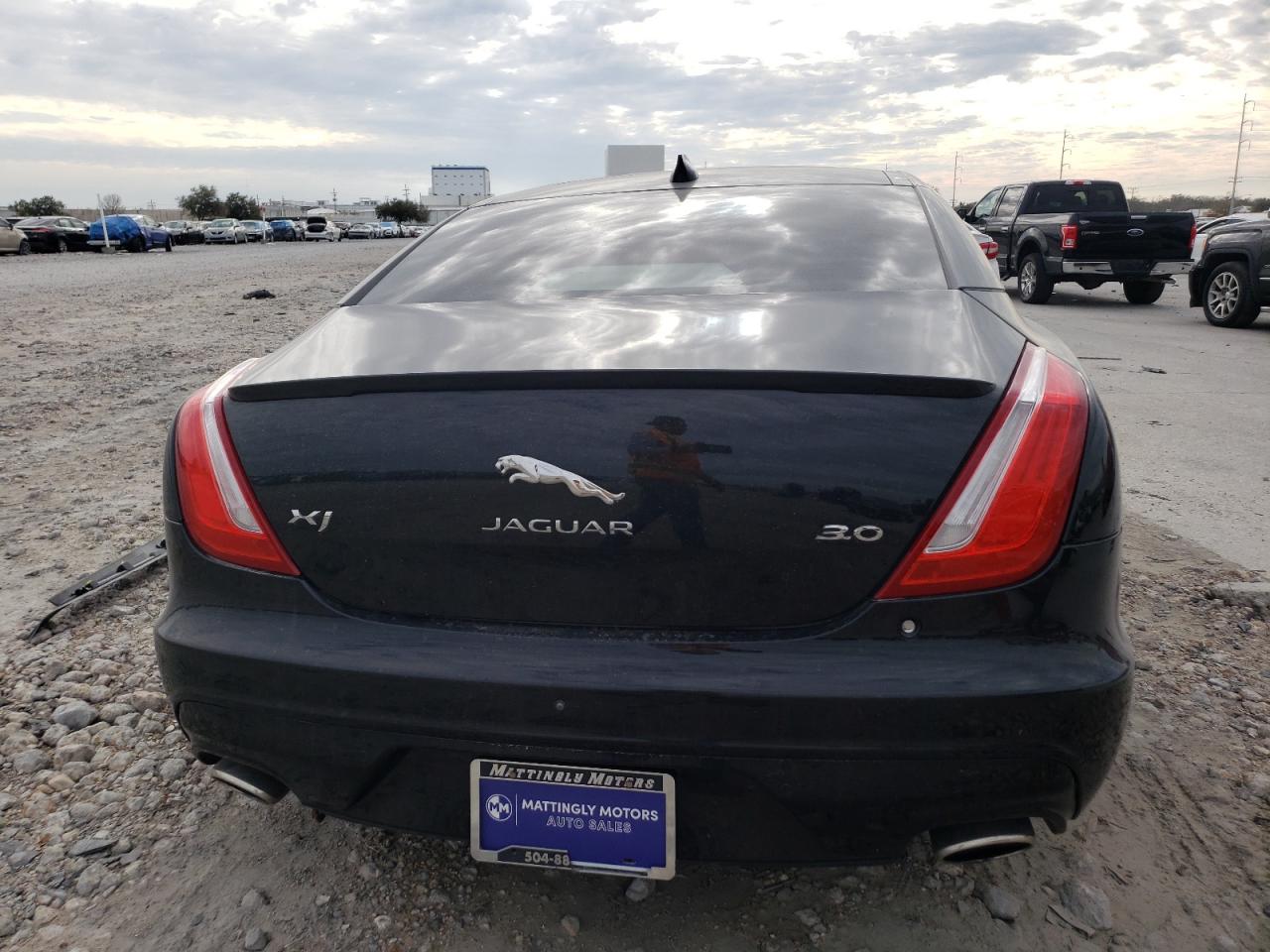 Photo 5 VIN: SAJWA1C78J8W13946 - JAGUAR XJ 