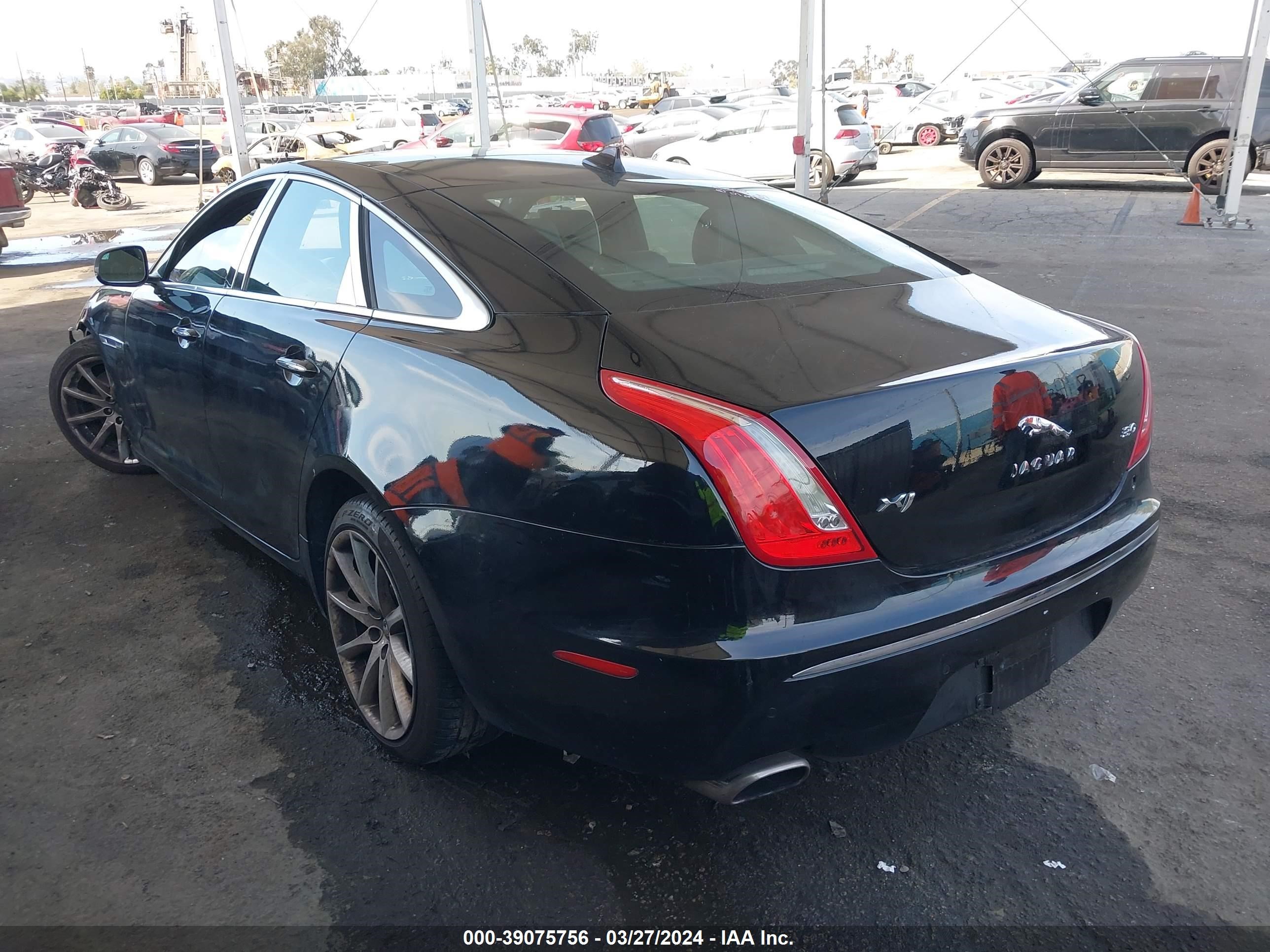 Photo 1 VIN: SAJWA1C7XD8V52409 - JAGUAR XJ 