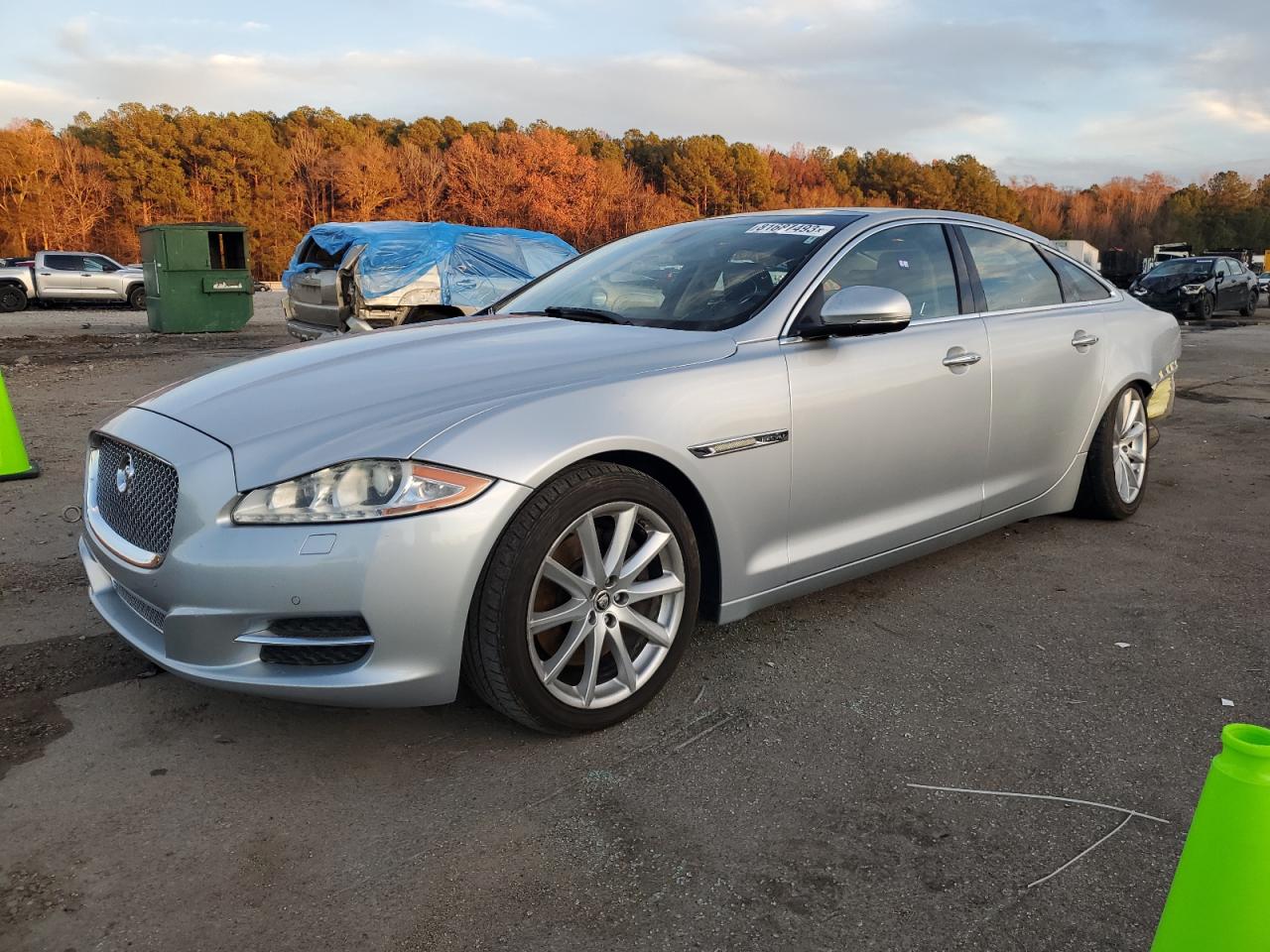 Photo 0 VIN: SAJWA1CB1BLV21760 - JAGUAR XJ 