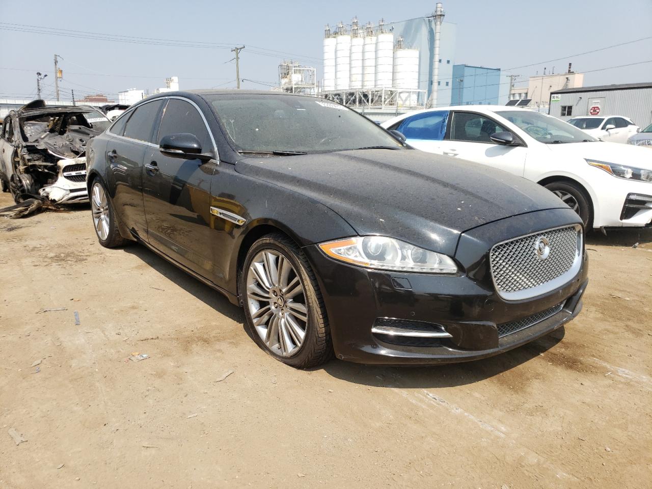 Photo 3 VIN: SAJWA1CB2BLV17894 - JAGUAR XJ 