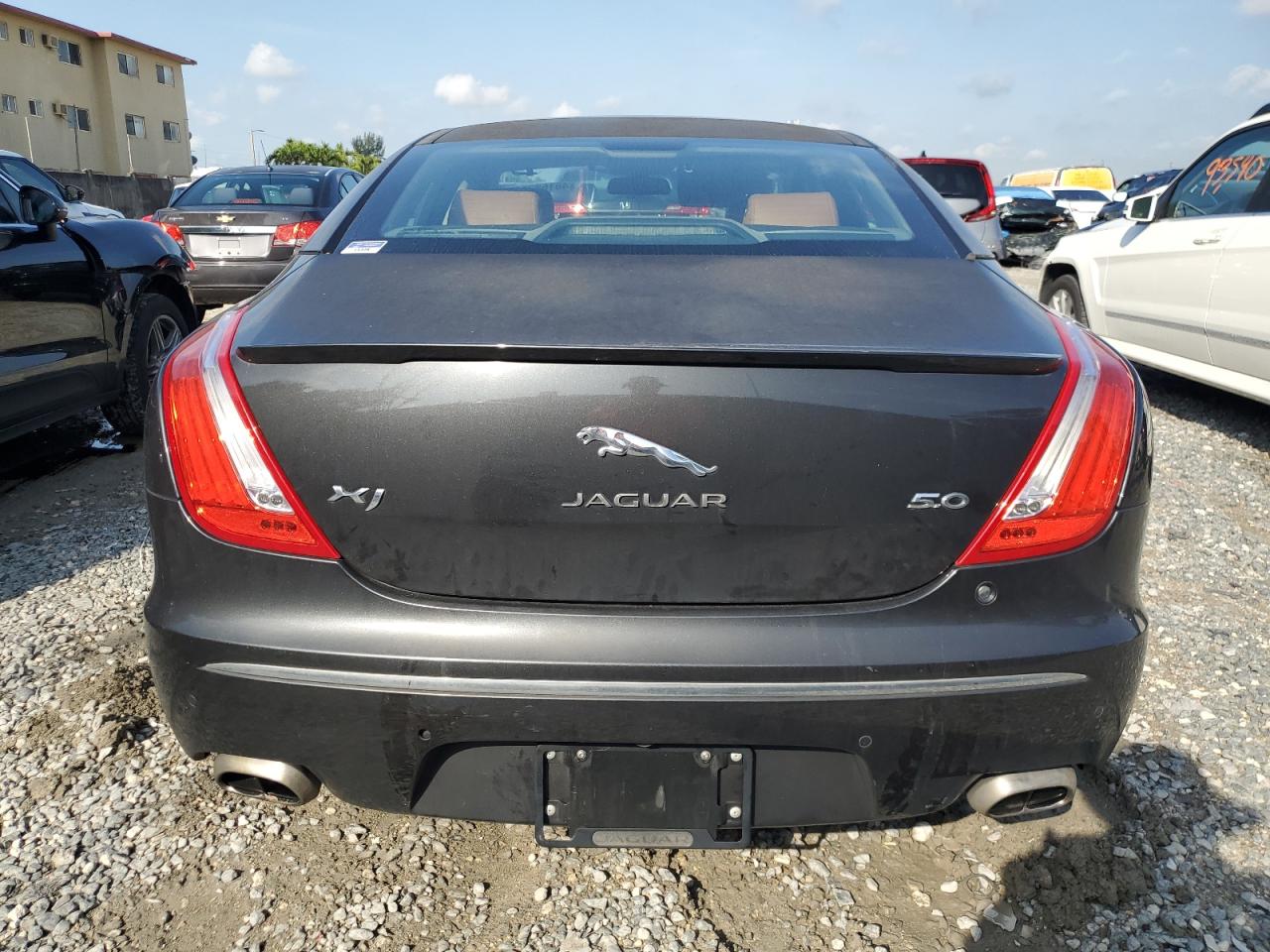 Photo 5 VIN: SAJWA1CB2CLV38665 - JAGUAR XJ 