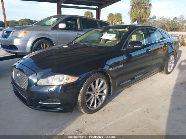 Photo 1 VIN: SAJWA1CB3CLV30638 - JAGUAR XJ 