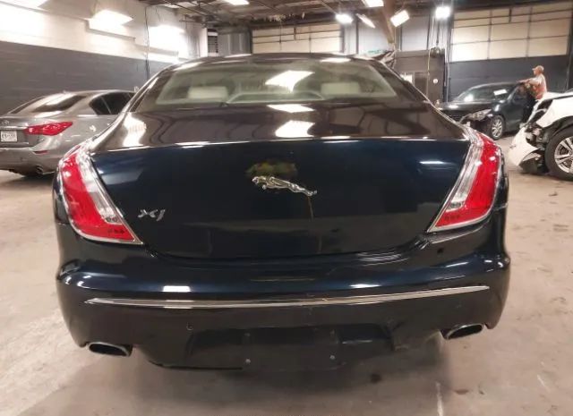 Photo 5 VIN: SAJWA1CB4CLV26193 - JAGUAR XJ 