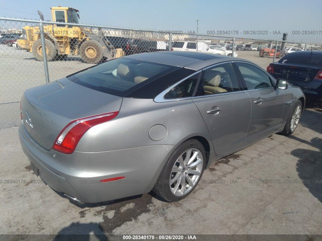 Photo 3 VIN: SAJWA1CB4CLV37176 - JAGUAR XJ 