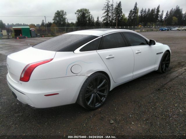 Photo 3 VIN: SAJWA1CB5BLV12365 - JAGUAR XJ 