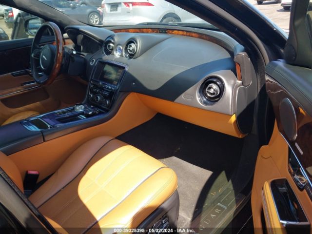 Photo 4 VIN: SAJWA1CB6CLV29953 - JAGUAR XJ 