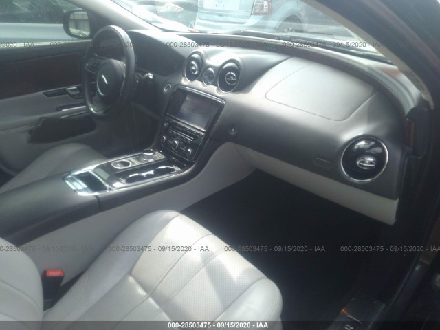 Photo 4 VIN: SAJWA1CB8BLV14448 - JAGUAR XJ 