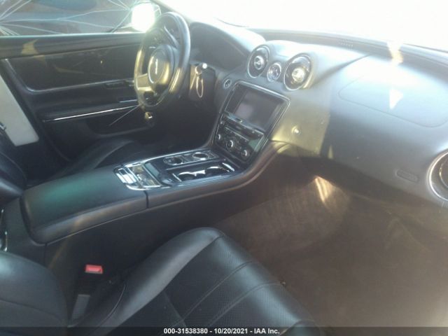 Photo 4 VIN: SAJWA1CB8CLV29047 - JAGUAR XJ 