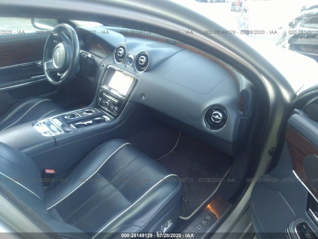 Photo 4 VIN: SAJWA1CB9BLV12417 - JAGUAR XJ 