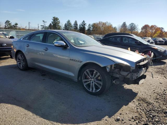 Photo 3 VIN: SAJWA1CBXBLV12085 - JAGUAR XJ 