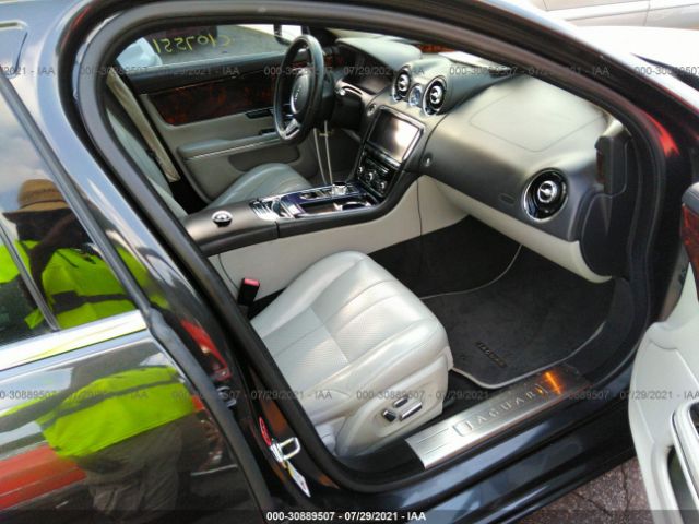 Photo 4 VIN: SAJWA1CBXBLV14614 - JAGUAR XJ 