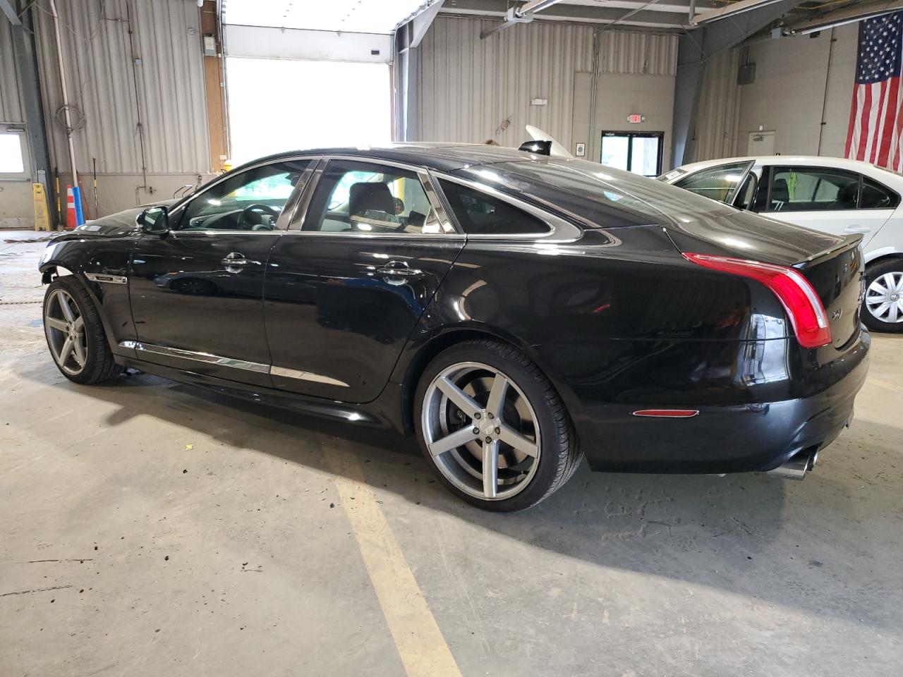 Photo 1 VIN: SAJWA1CE1HMW12590 - JAGUAR XJ 