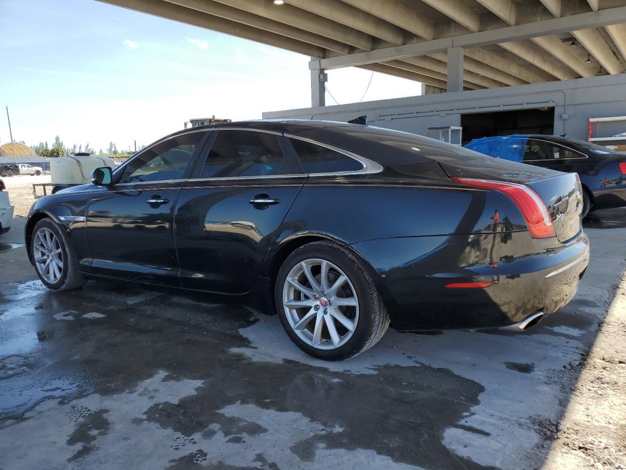 Photo 1 VIN: SAJWA1CZ4F8V76189 - JAGUAR XJ 