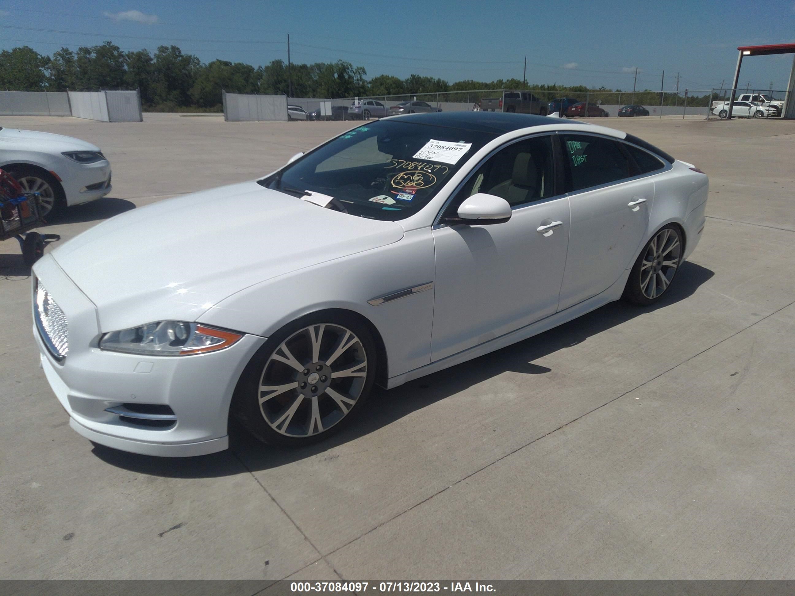 Photo 1 VIN: SAJWA1CZ5F8V88285 - JAGUAR XJ 