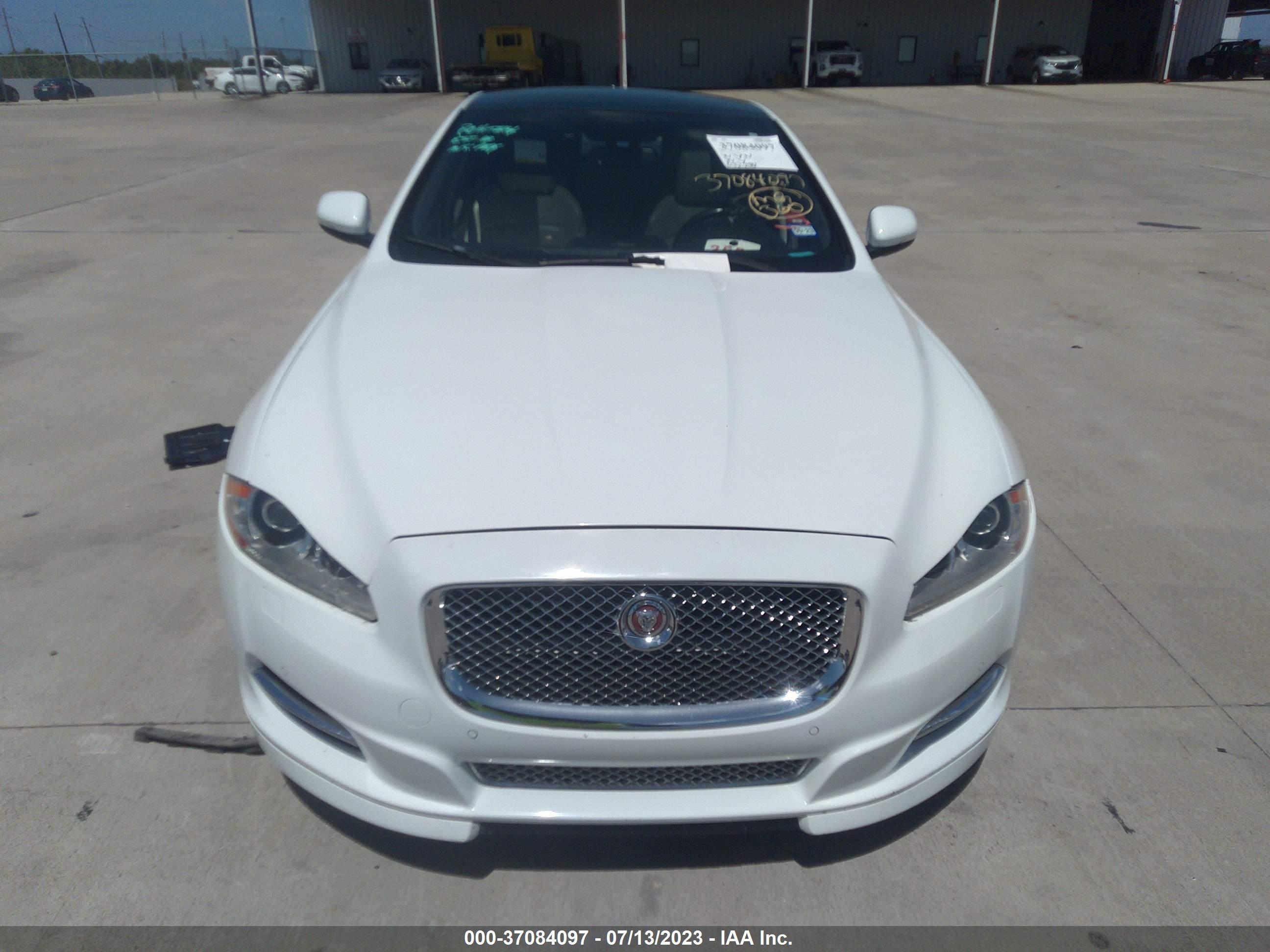 Photo 11 VIN: SAJWA1CZ5F8V88285 - JAGUAR XJ 