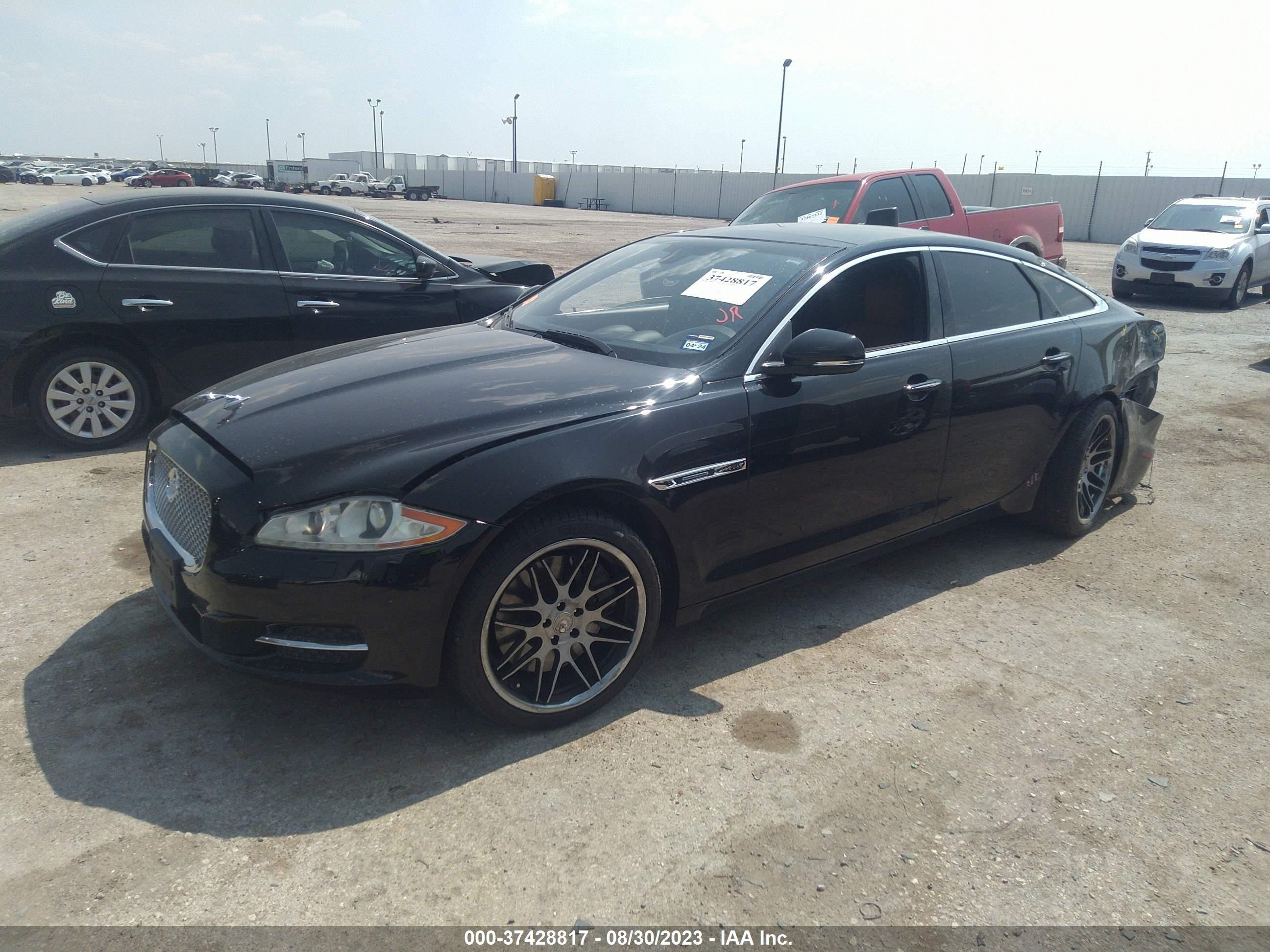 Photo 1 VIN: SAJWA1GE3DMV51425 - JAGUAR XJ 