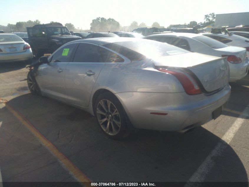 Photo 2 VIN: SAJWA1GE5BMV07942 - JAGUAR XJ 