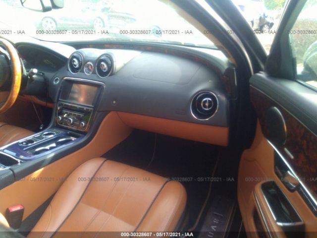 Photo 4 VIN: SAJWA1GE6BMV15998 - JAGUAR XJ 