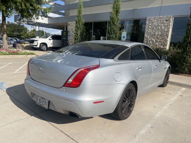 Photo 4 VIN: SAJWA1GE7BMV20773 - JAGUAR XJ 