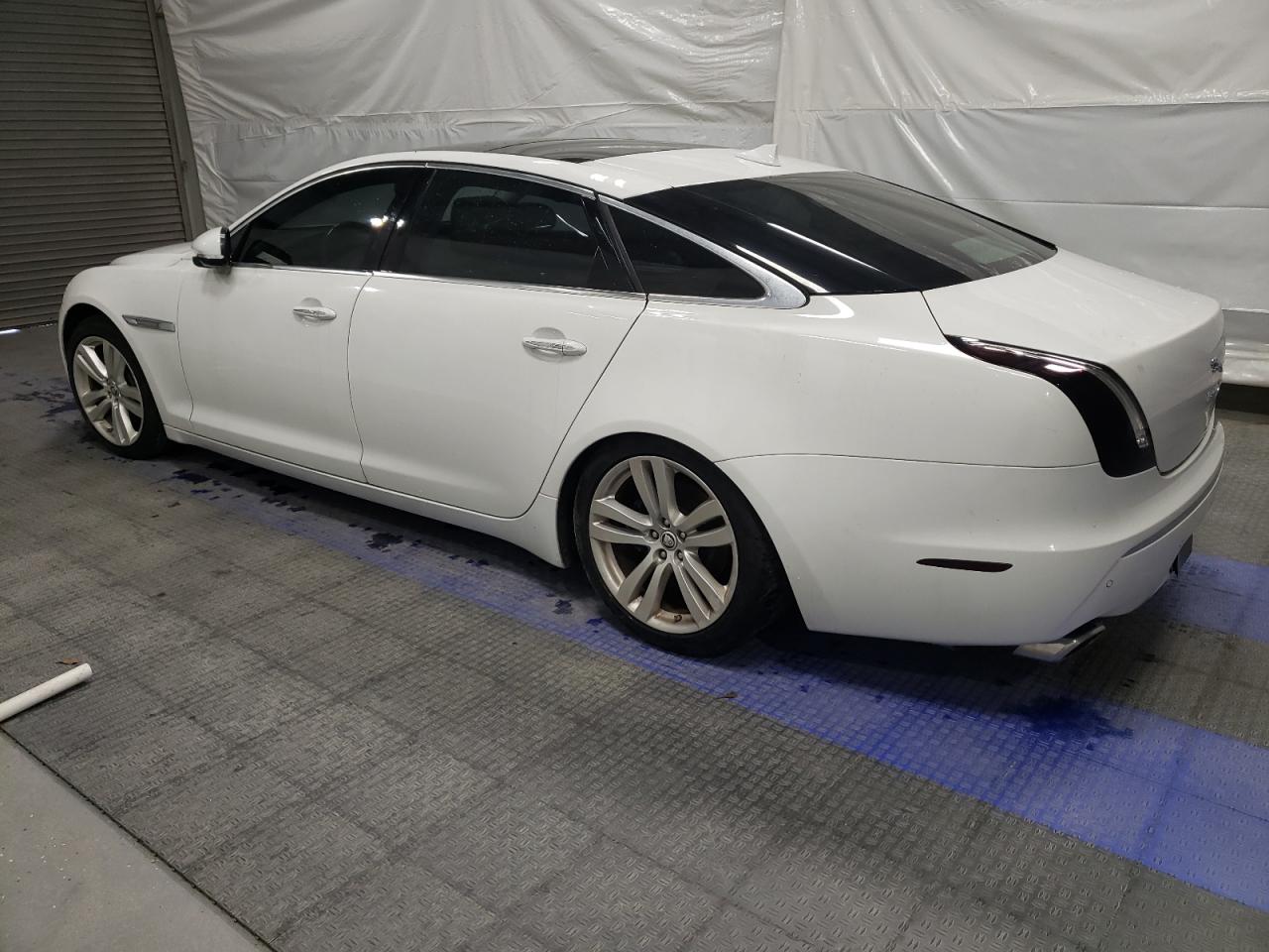 Photo 1 VIN: SAJWA2G12DLV57824 - JAGUAR XJ 