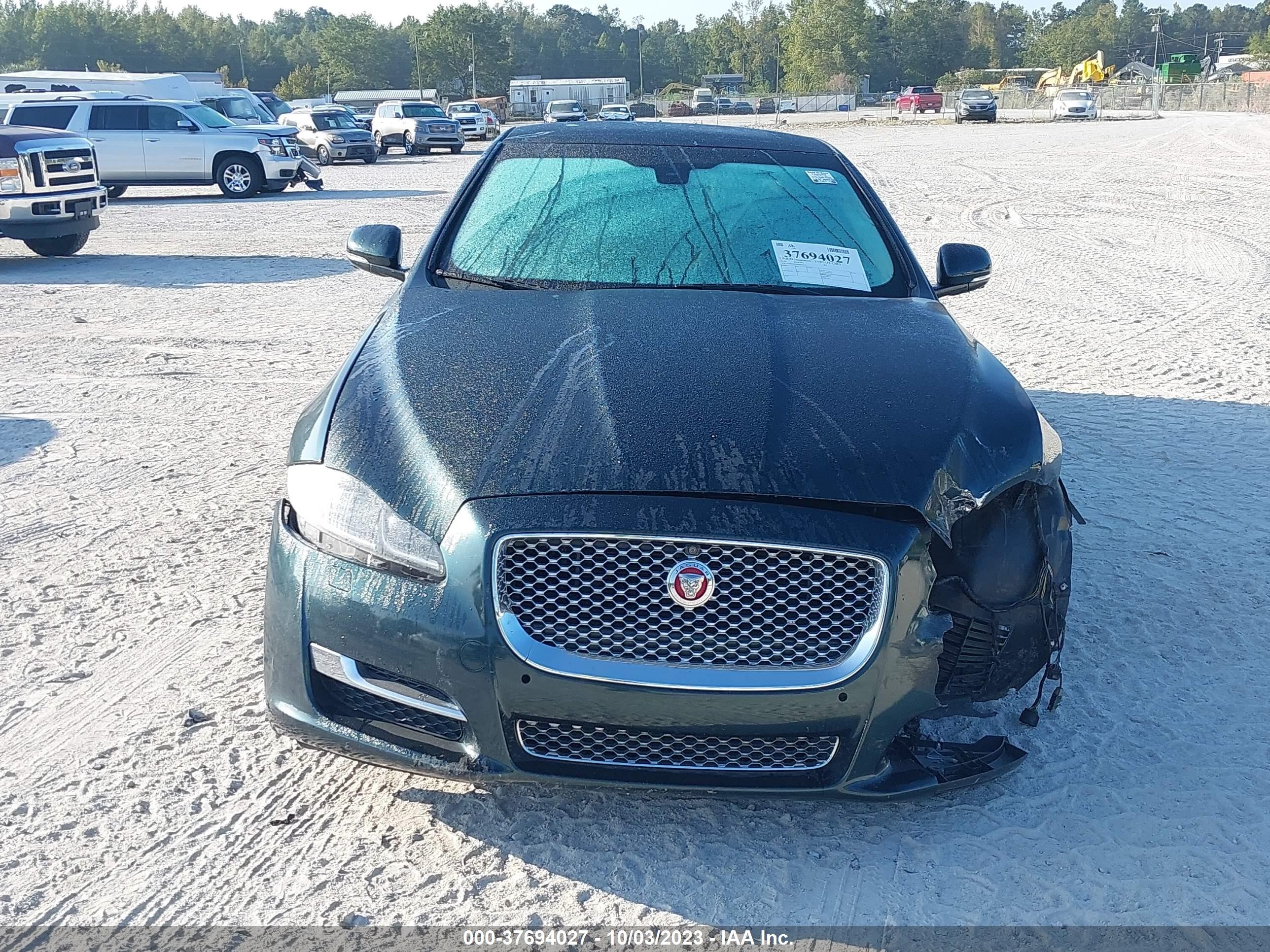 Photo 11 VIN: SAJWA2G71G8V98070 - JAGUAR XJ 