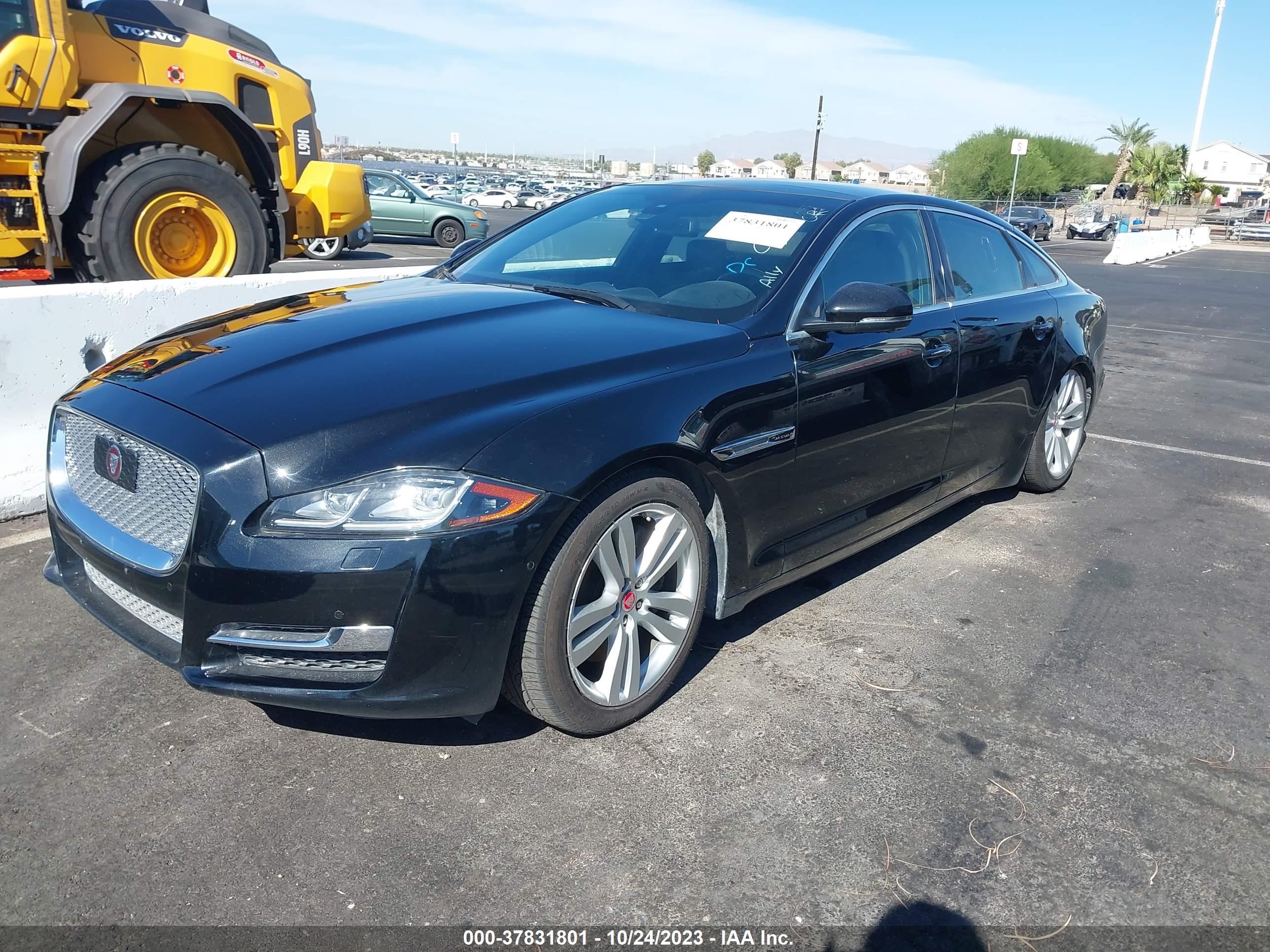 Photo 13 VIN: SAJWA2G78G8W01353 - JAGUAR XJ 