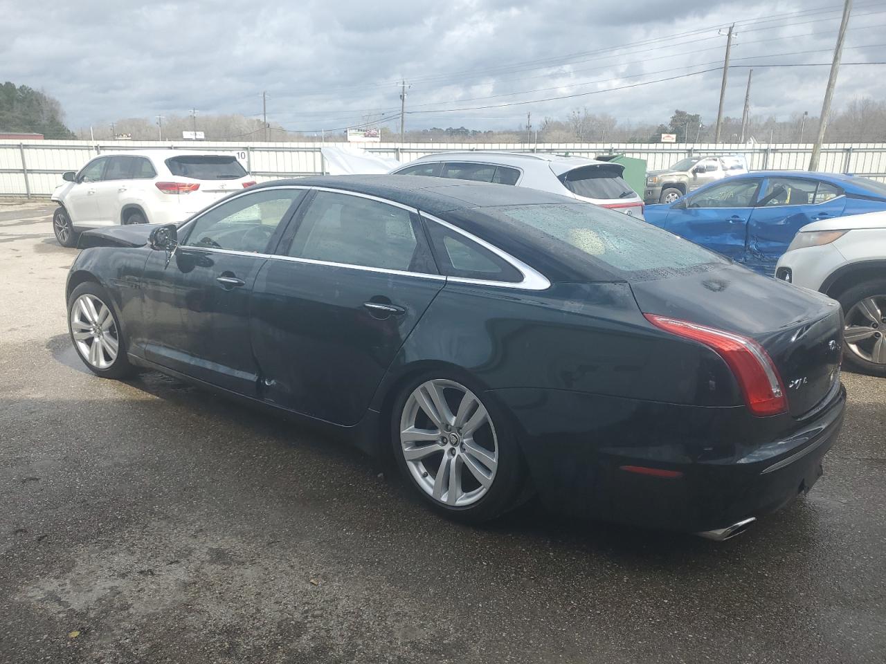 Photo 1 VIN: SAJWA2GB2BLV01811 - JAGUAR XJ 