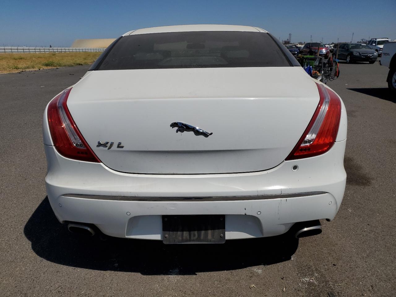 Photo 5 VIN: SAJWA2GB2BLV04823 - JAGUAR XJ 