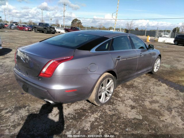 Photo 3 VIN: SAJWA2GB2CLV27133 - JAGUAR XJ 