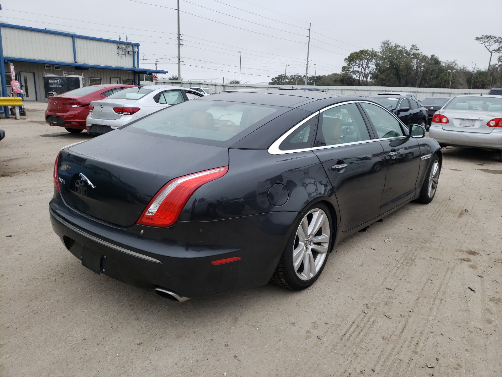 Photo 3 VIN: SAJWA2GB2CLV29383 - JAGUAR XJL 