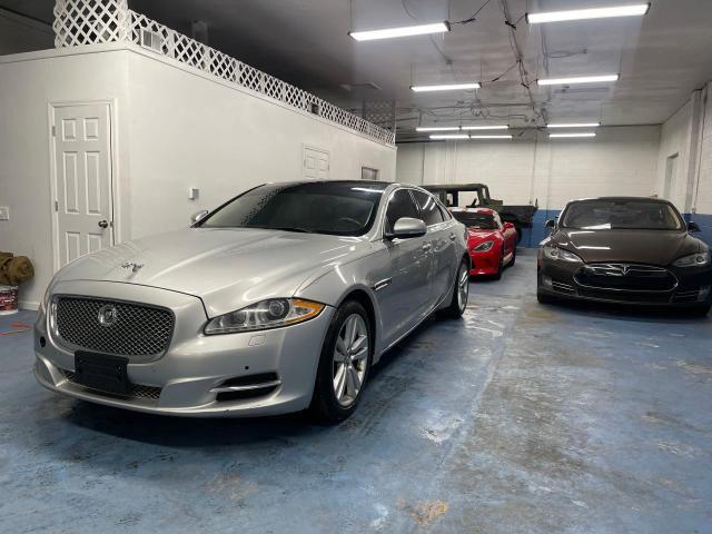 Photo 1 VIN: SAJWA2GB2CLV39377 - JAGUAR XJ 