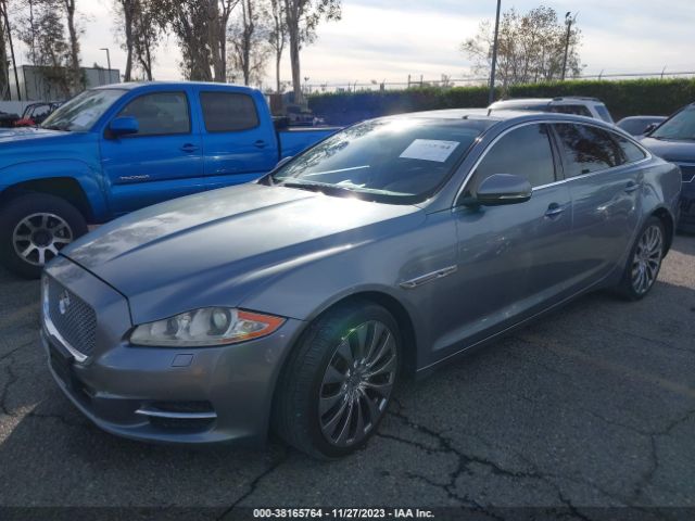 Photo 1 VIN: SAJWA2GB4BLV07321 - JAGUAR XJ 