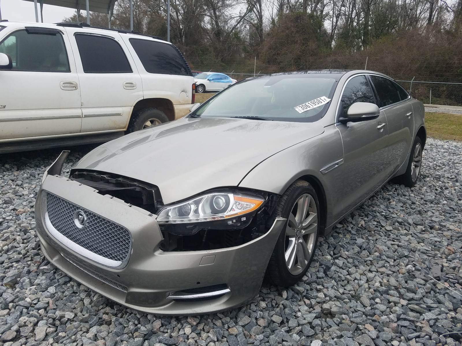 Photo 1 VIN: SAJWA2GB4BLV12521 - JAGUAR XJL 