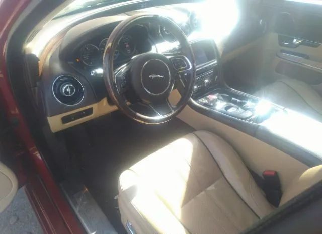 Photo 4 VIN: SAJWA2GB4CLV38490 - JAGUAR XJ 