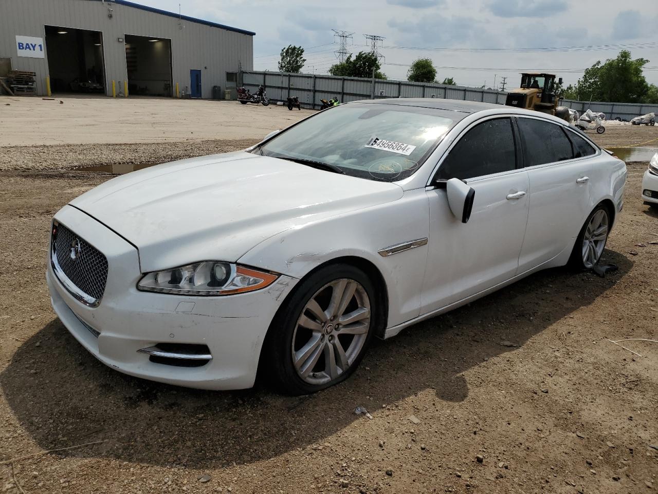 Photo 0 VIN: SAJWA2GB5BLV04461 - JAGUAR XJ 