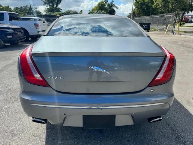 Photo 5 VIN: SAJWA2GB6BLV14416 - JAGUAR XJ 