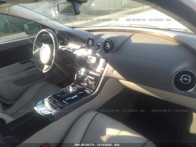 Photo 4 VIN: SAJWA2GB8CLV34233 - JAGUAR XJ 