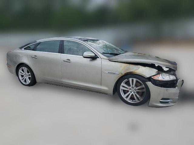 Photo 3 VIN: SAJWA2GB9BLV15026 - JAGUAR XJ 