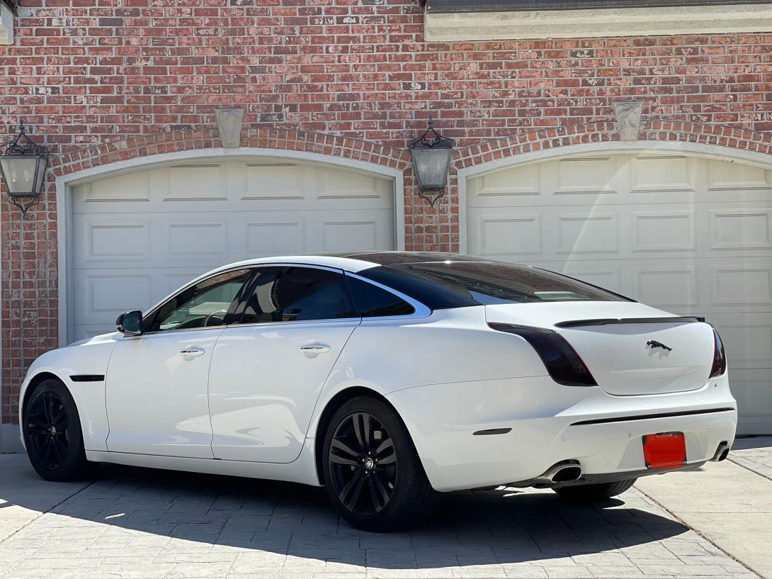 Photo 2 VIN: SAJWA2GB9CLV23872 - JAGUAR XJL 