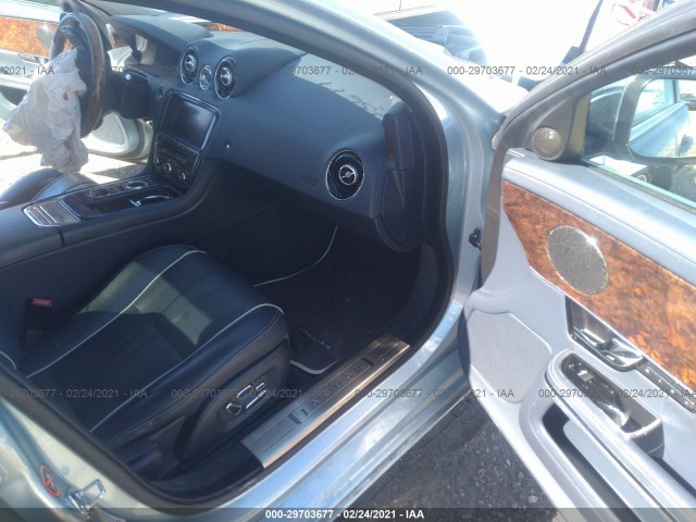 Photo 4 VIN: SAJWA2GBXCLV38865 - JAGUAR XJ 