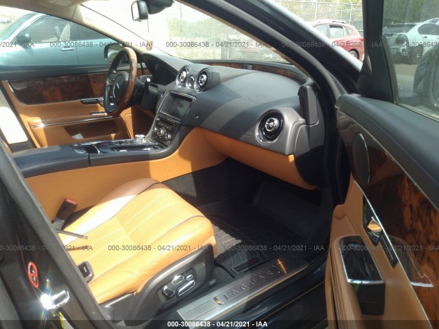 Photo 4 VIN: SAJWA2GBXCLV39238 - JAGUAR XJ 