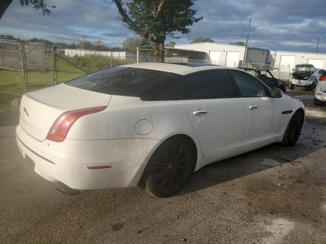 Photo 2 VIN: SAJWA2GE6BMV00925 - JAGUAR XJL SUPERC 