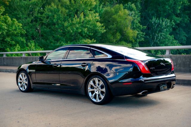 Photo 9 VIN: SAJWA2GE8CMV29912 - JAGUAR XJ 