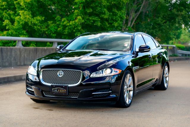 Photo 1 VIN: SAJWA2GE8CMV29912 - JAGUAR XJ 